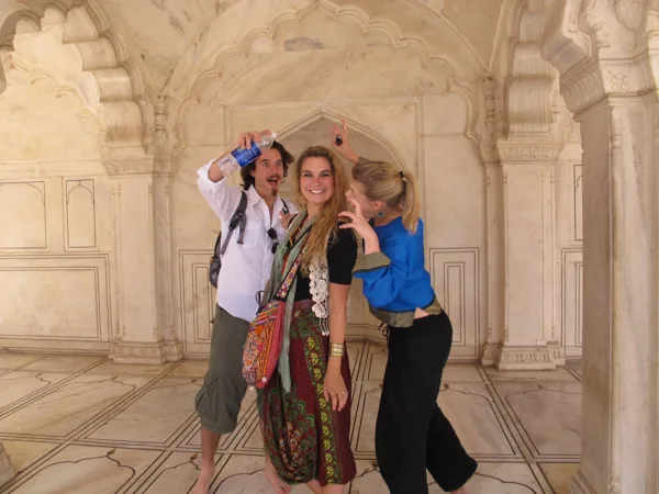Taj mahal with tourist 